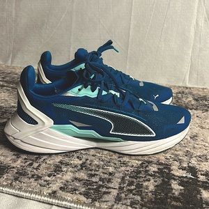 Puma profoam lite running shoes.